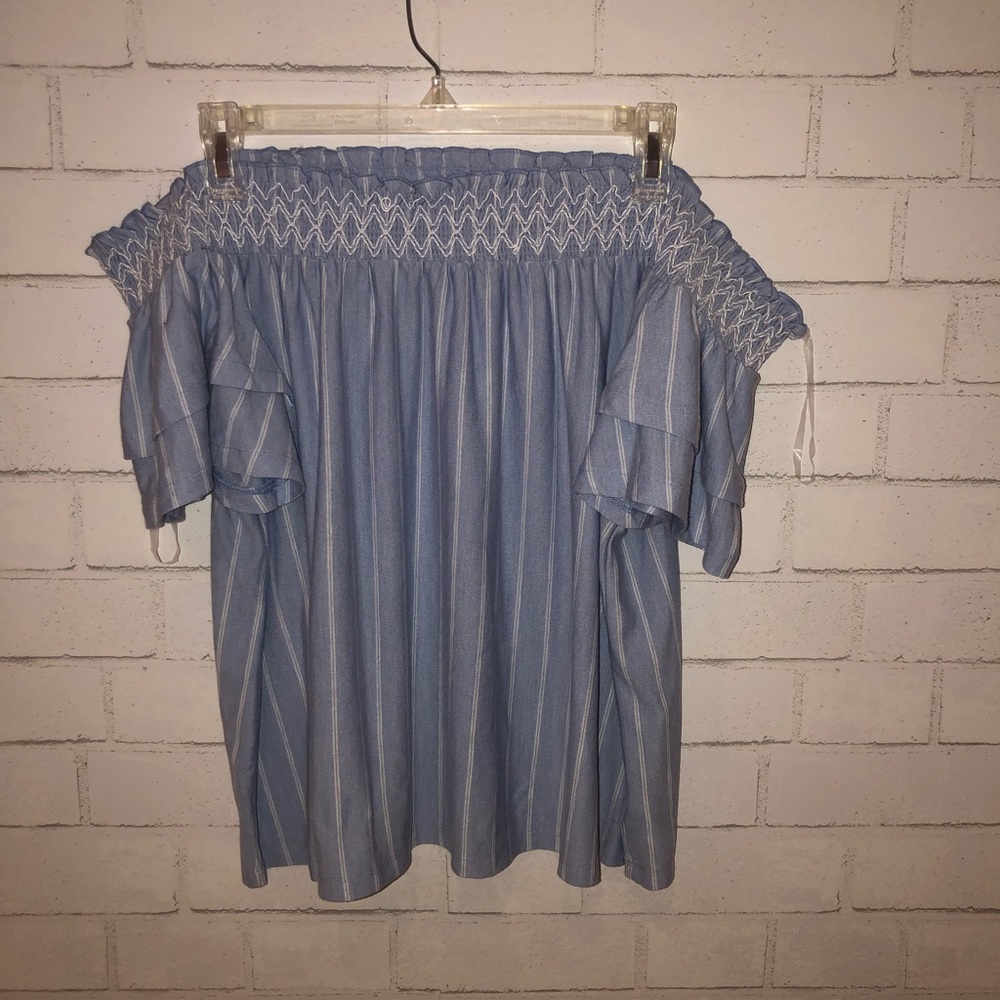 American eagle off the shoulder top